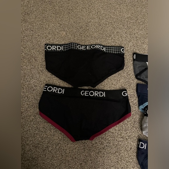 DIANE & GEORDI Men’s Briefs - Picture 6 of 6